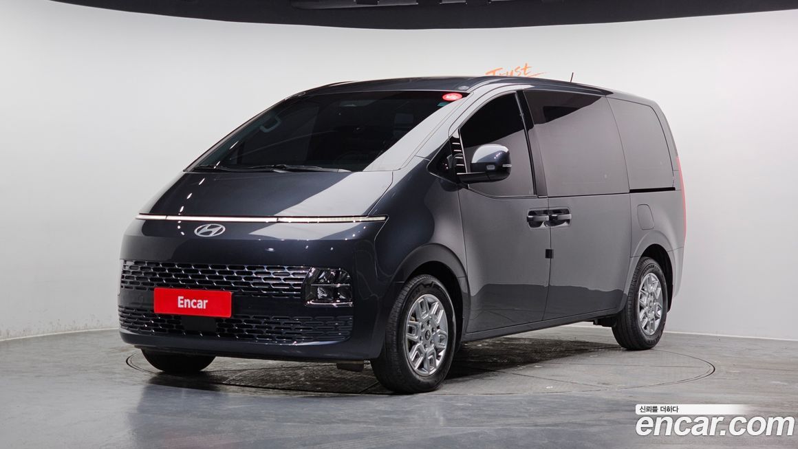 Hyundai Staria 2025