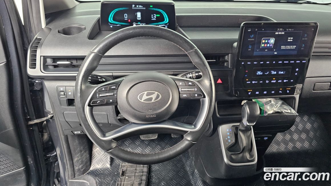 Hyundai Staria 2025
