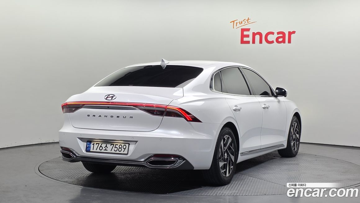 Hyundai Grandeur 2022