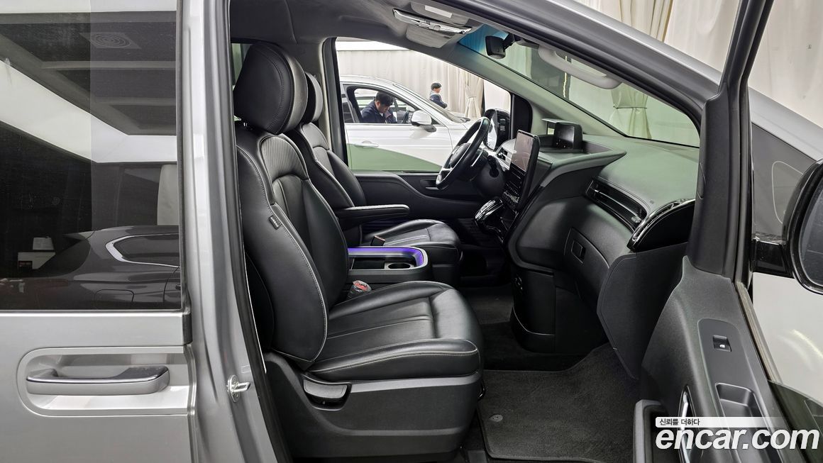 Hyundai Staria 2023