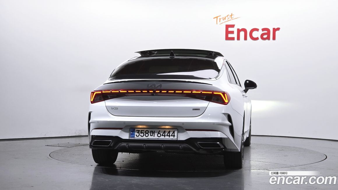 Kia K5 2023
