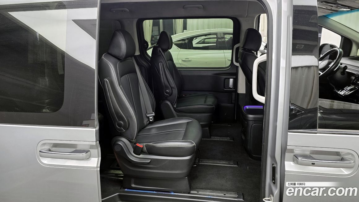 Hyundai Staria 2023