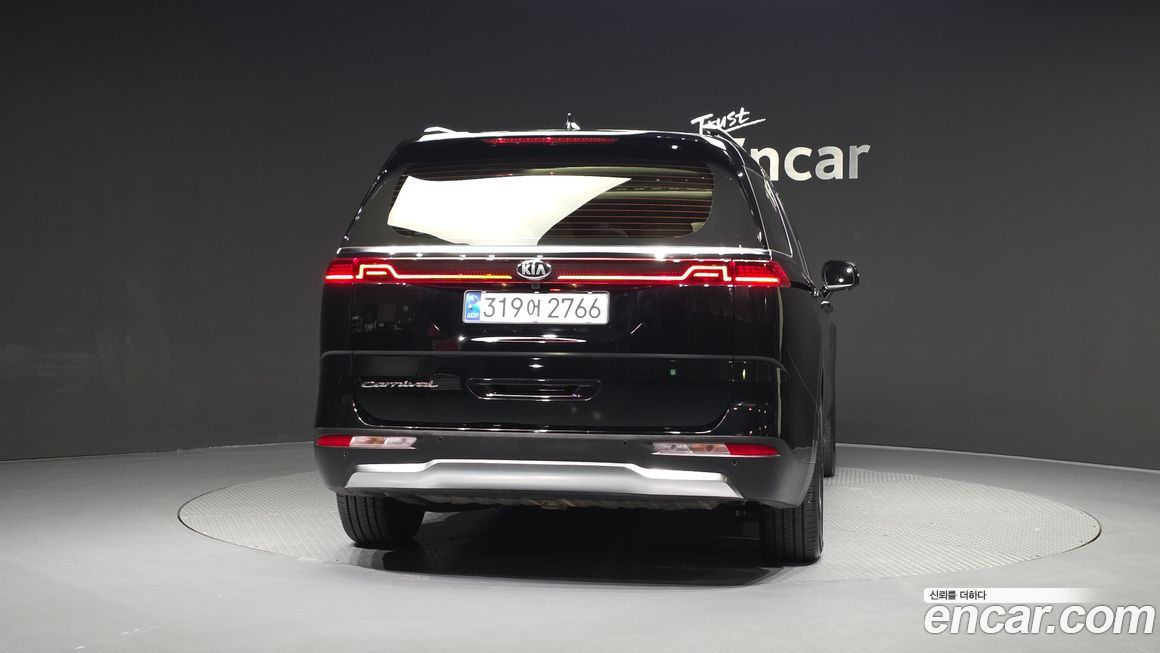 Kia Canival 2021