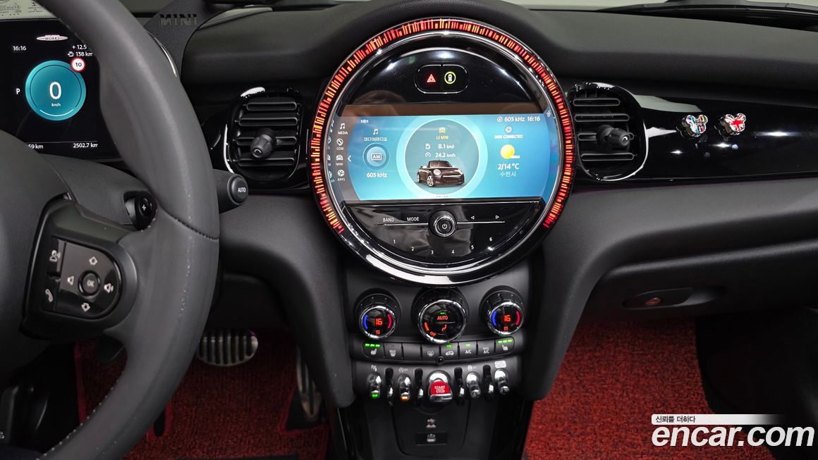 Mini Cooper Convertible 2023