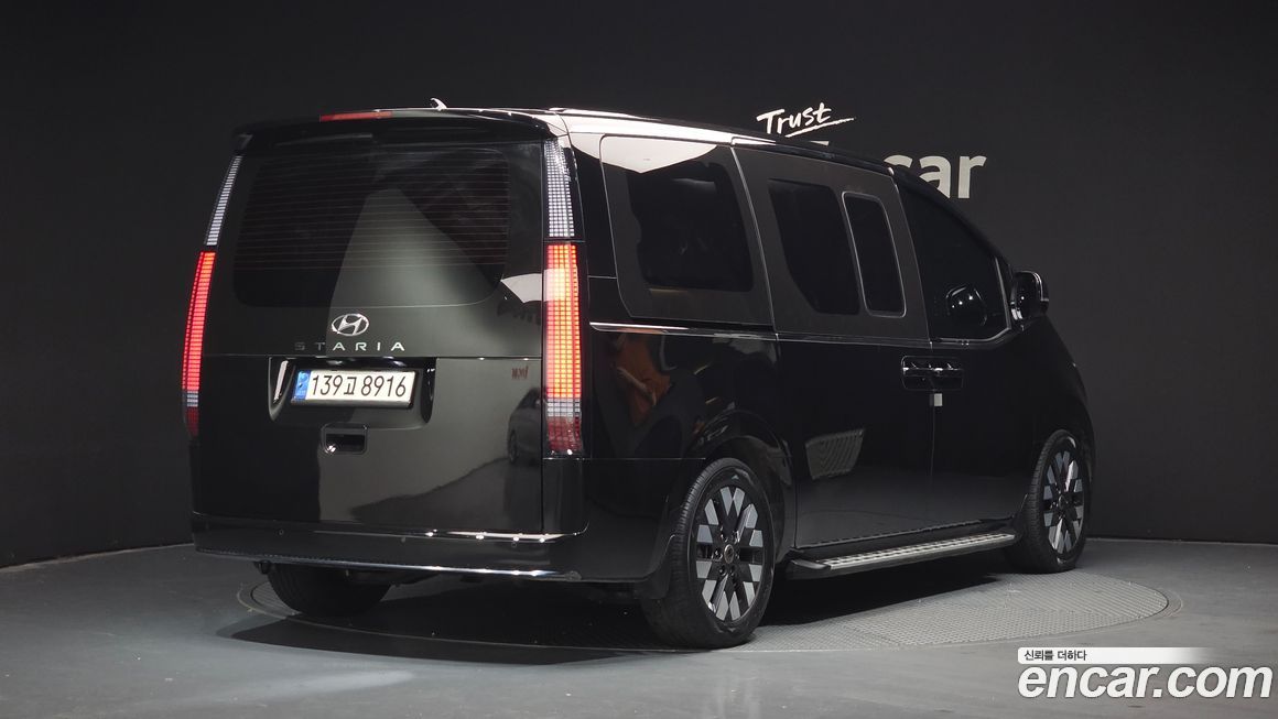 Hyundai Staria 2023