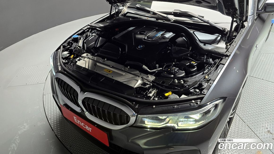 BMW 3-Series 2021