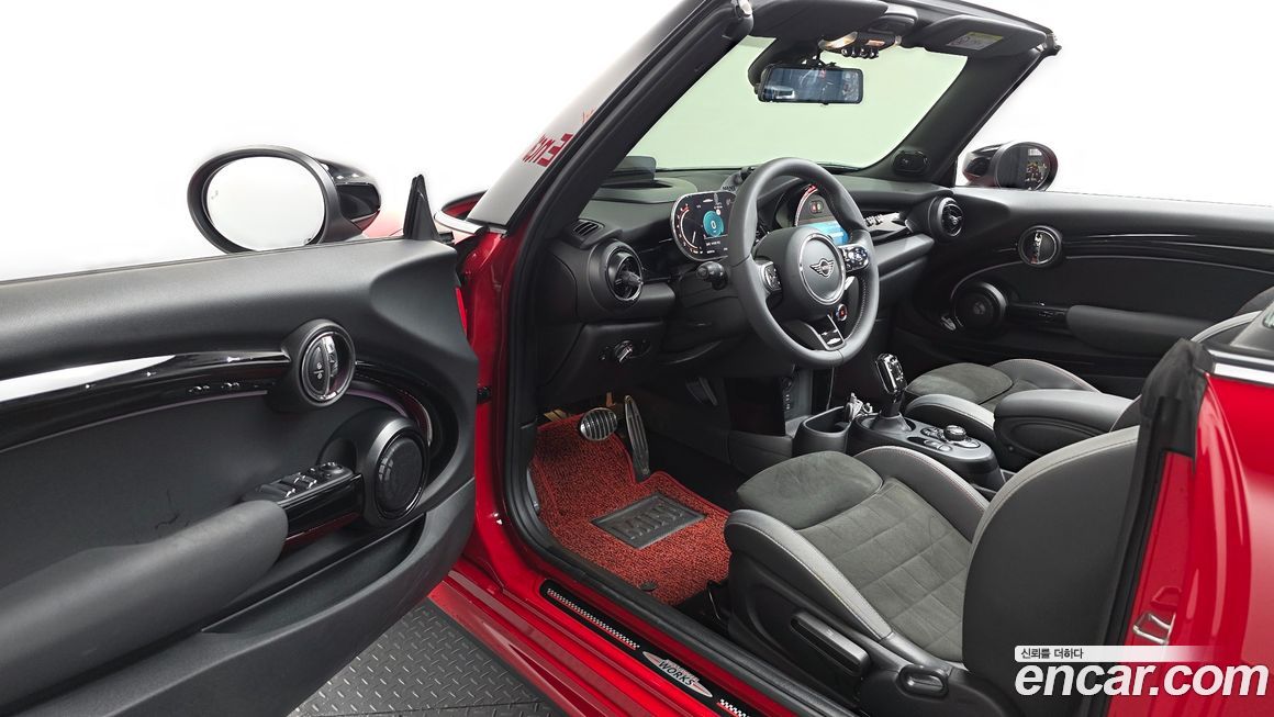 Mini Cooper Convertible 2023