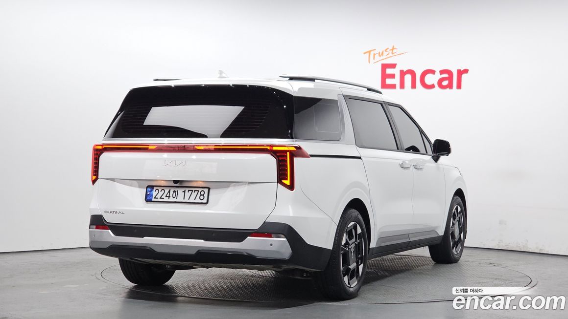 Kia Canival 2025