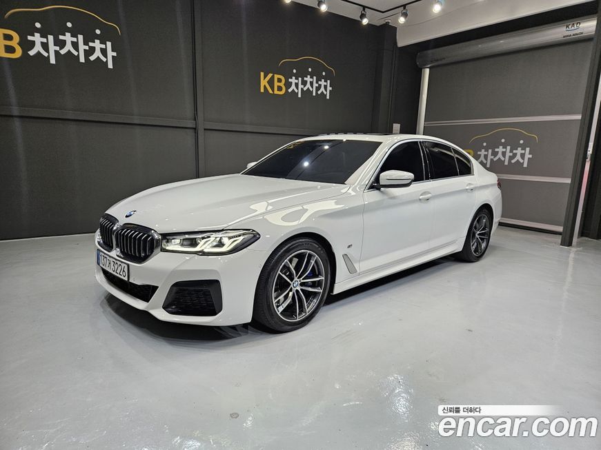 BMW 5-Series 2023