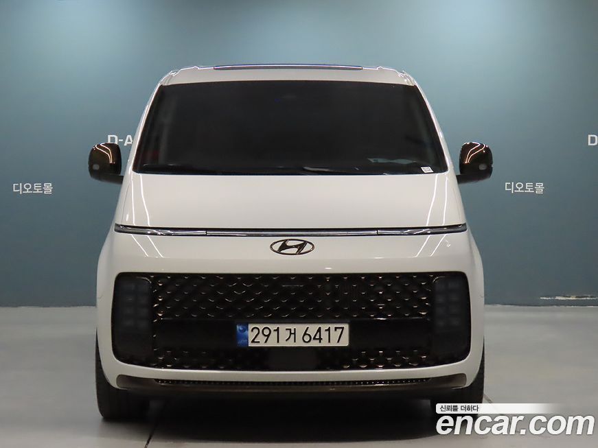 Hyundai Staria 2024