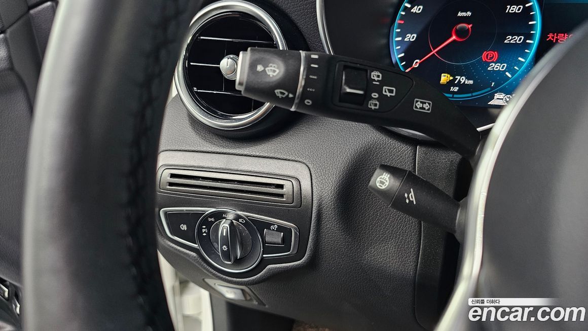 Mercedes-Benz GLC-Class 2021