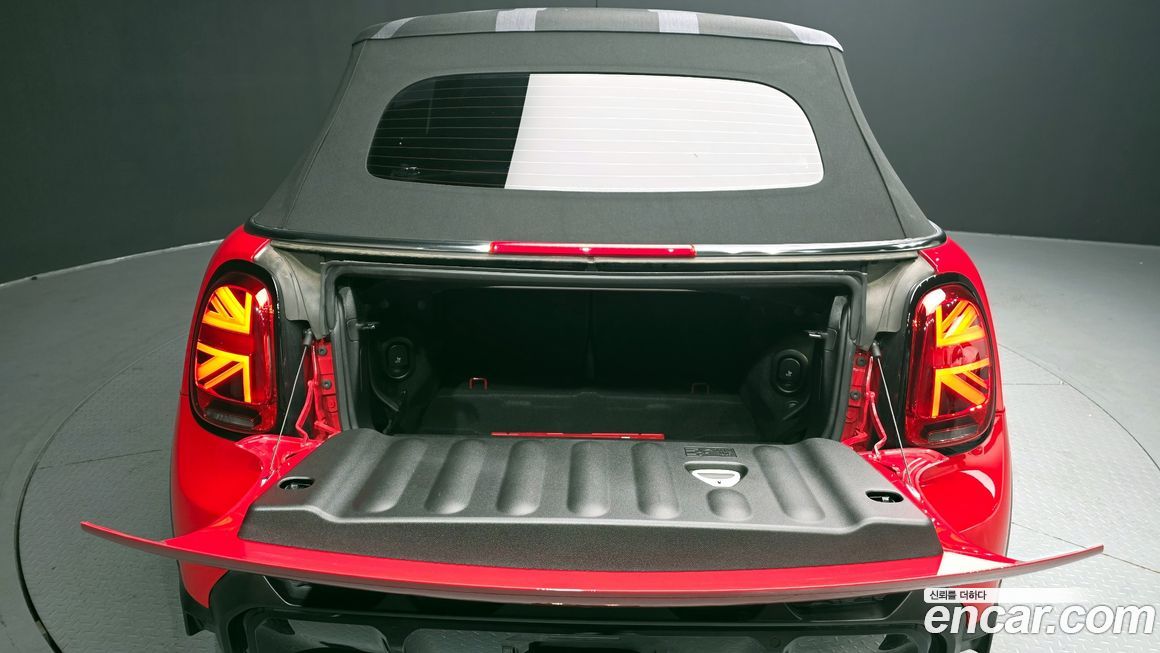 Mini Cooper Convertible 2024