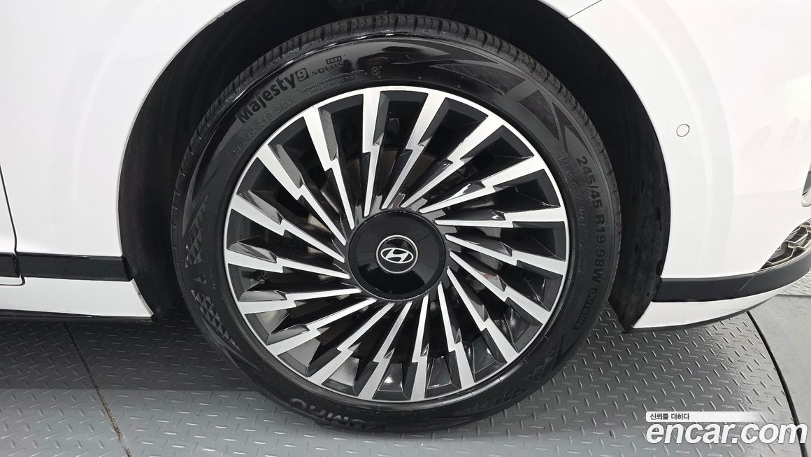 Hyundai Grandeur 2023