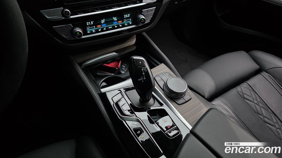 BMW Gran Turismo 2023