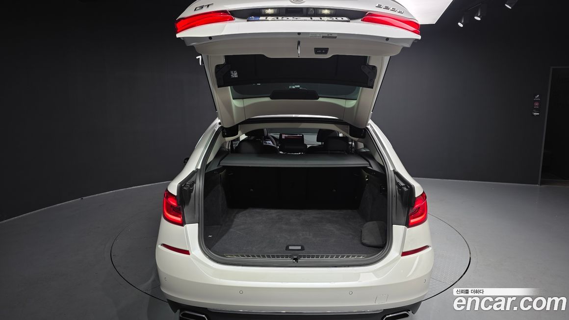 BMW Gran Turismo 2023