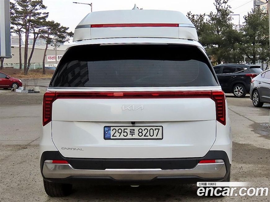 Kia Canival 2024