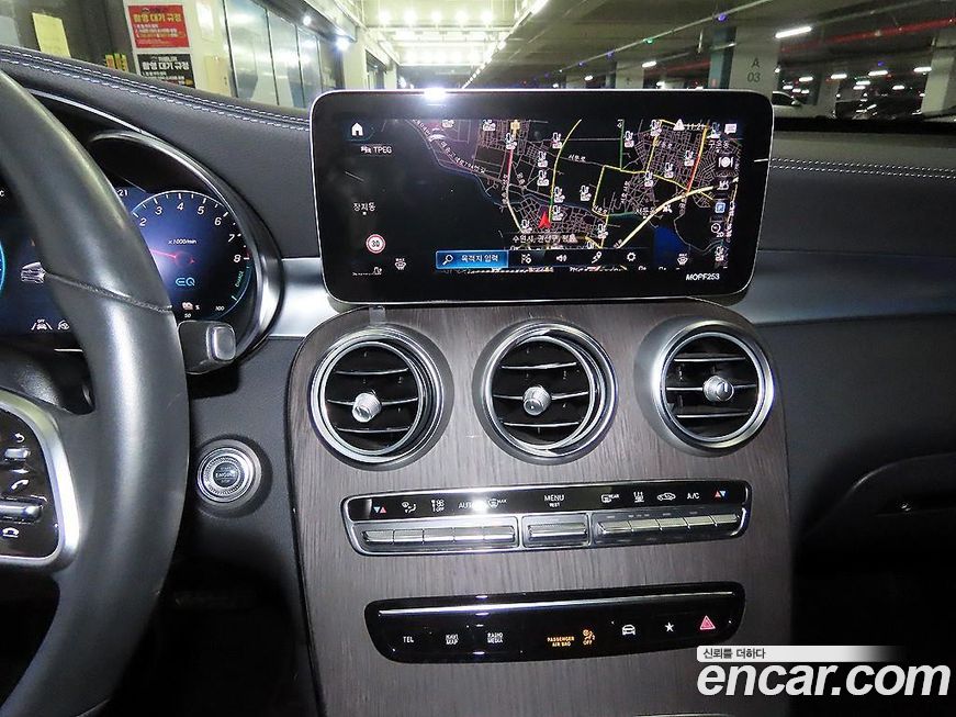 Mercedes-Benz GLC-Class 2022