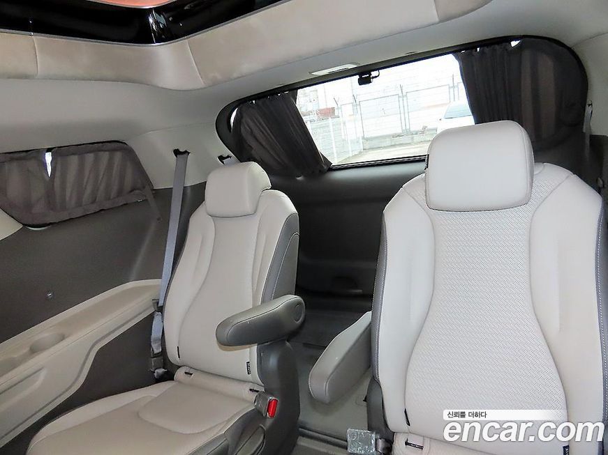 Kia Canival 2024