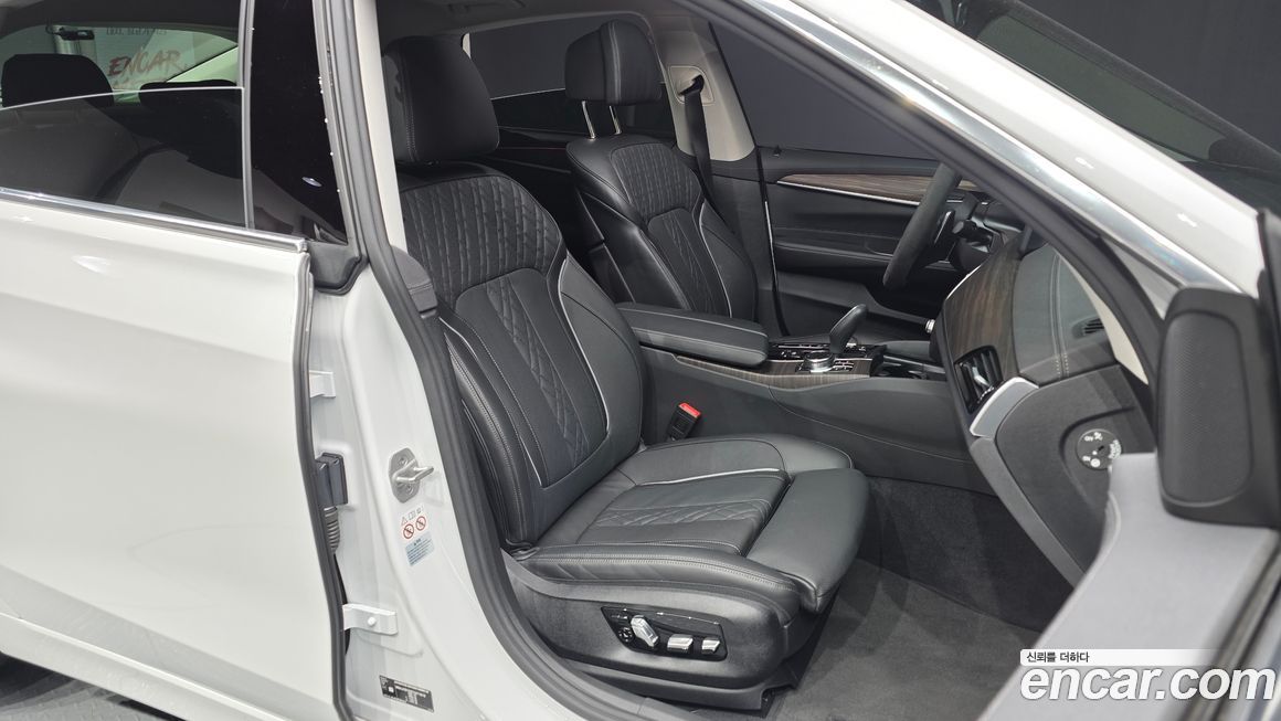 BMW Gran Turismo 2023