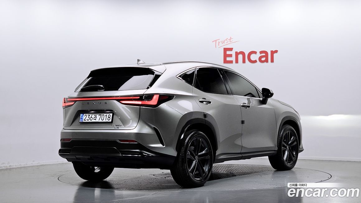 Lexus NX 2025