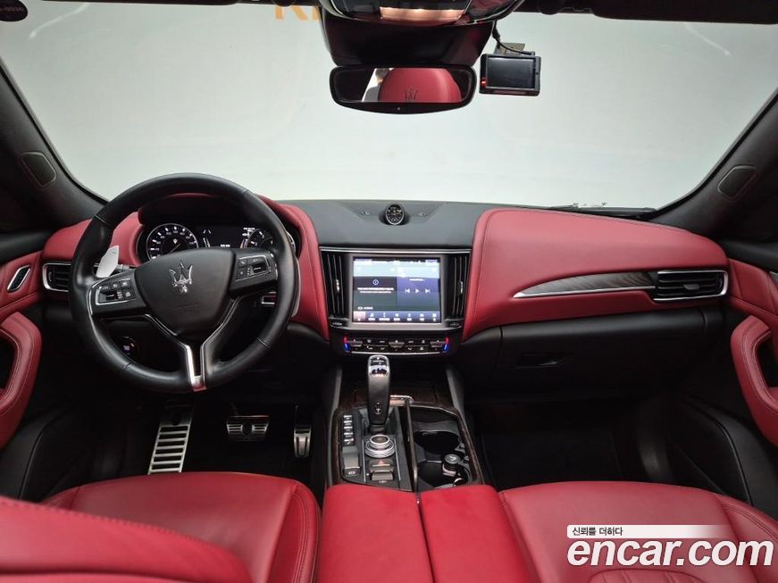 Maserati Levante 2022