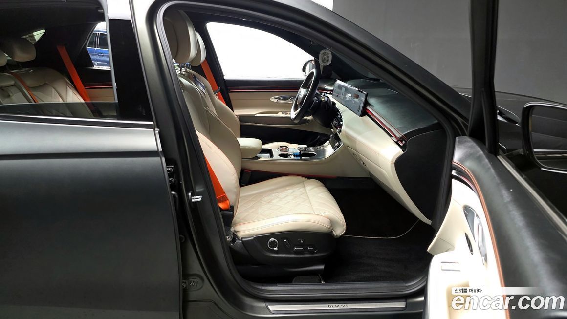 Genesis GV70 2025
