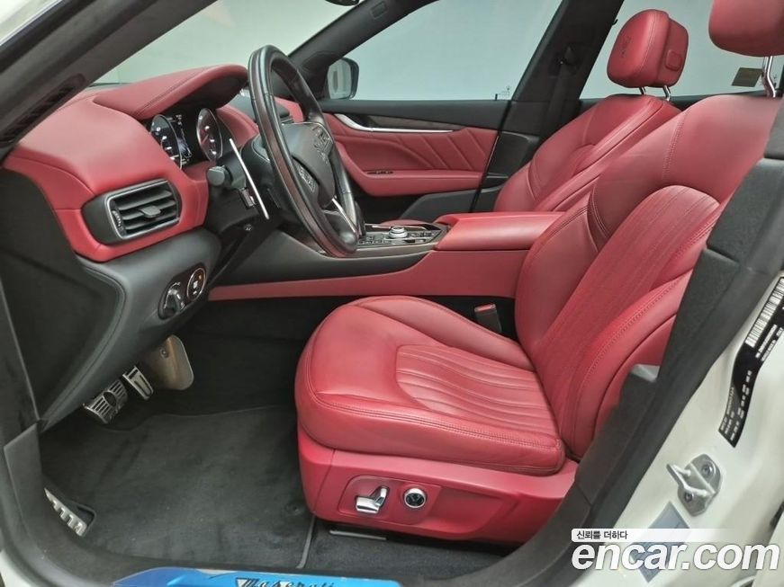 Maserati Levante 2022