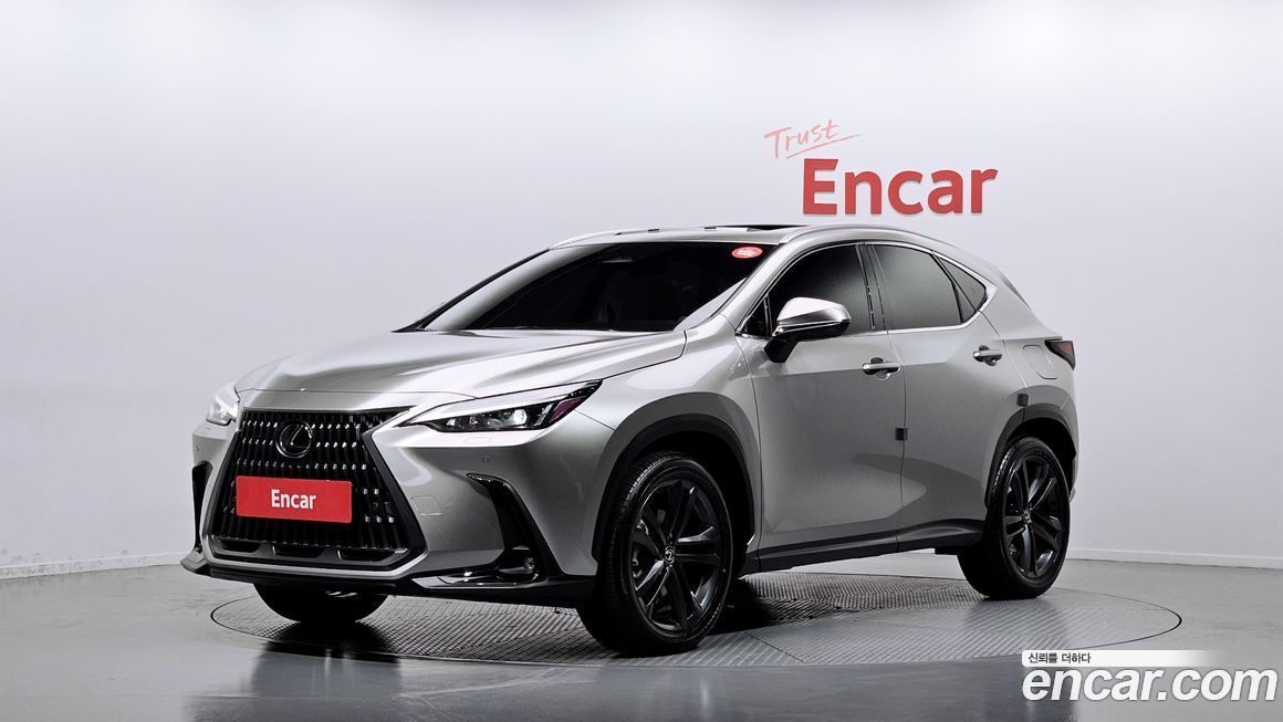 Lexus NX 2025