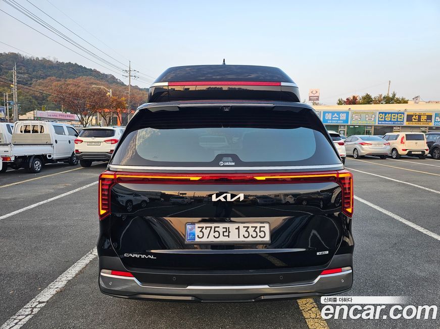 Kia Canival 2025