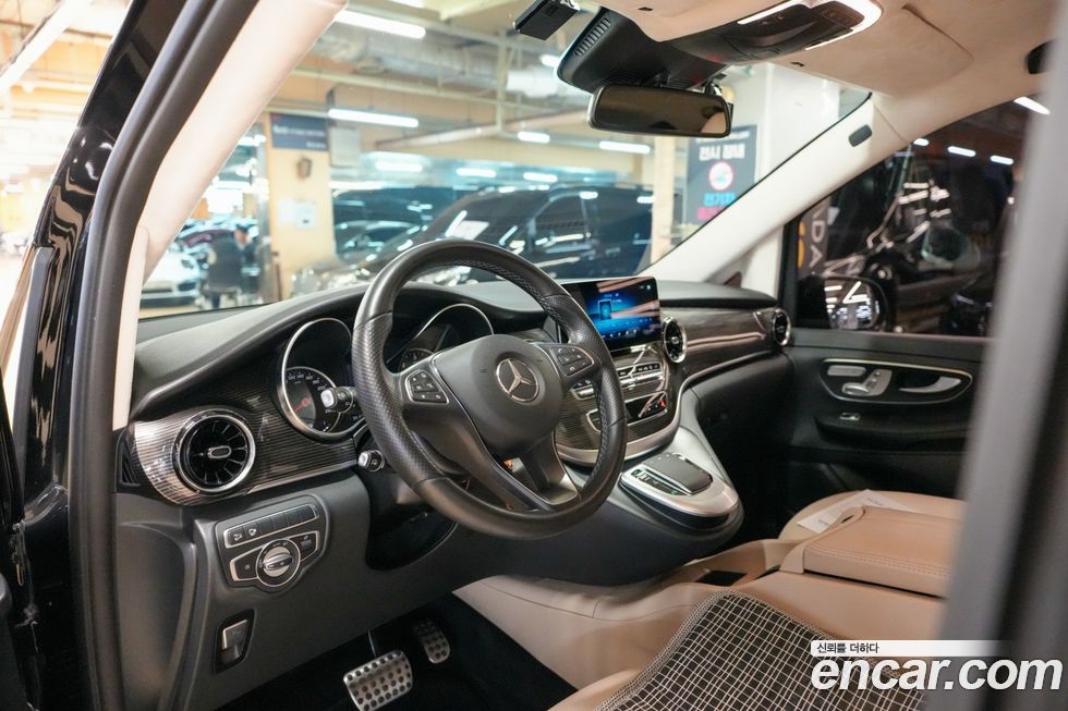 Mercedes-Benz V-Class 2021