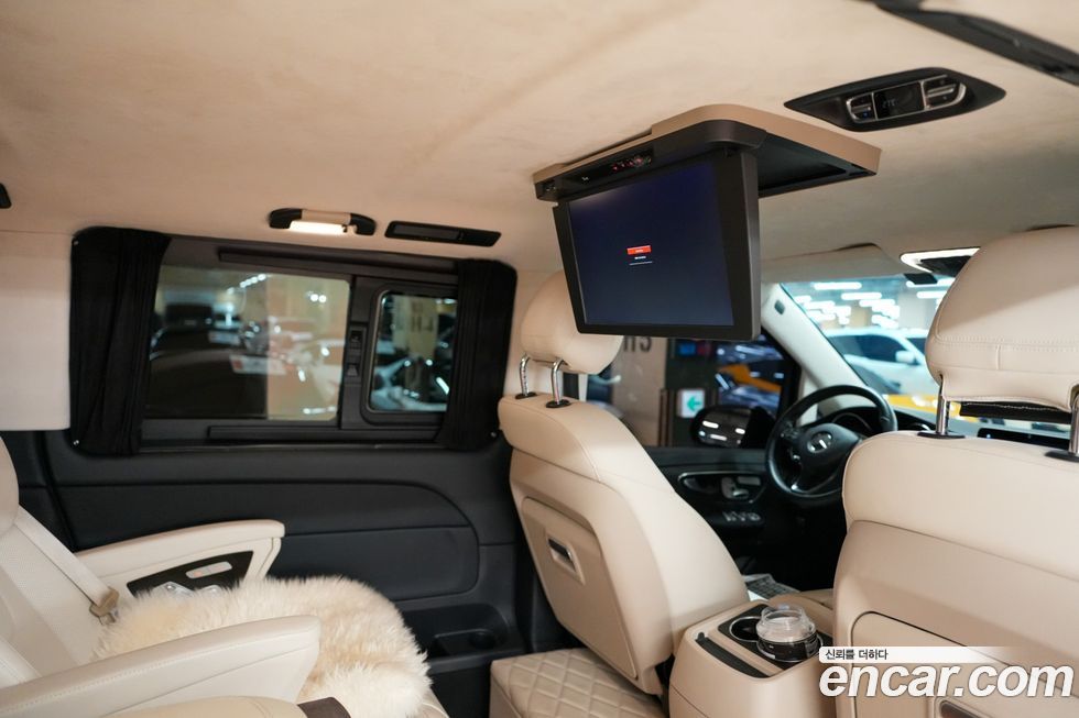 Mercedes-Benz V-Class 2021