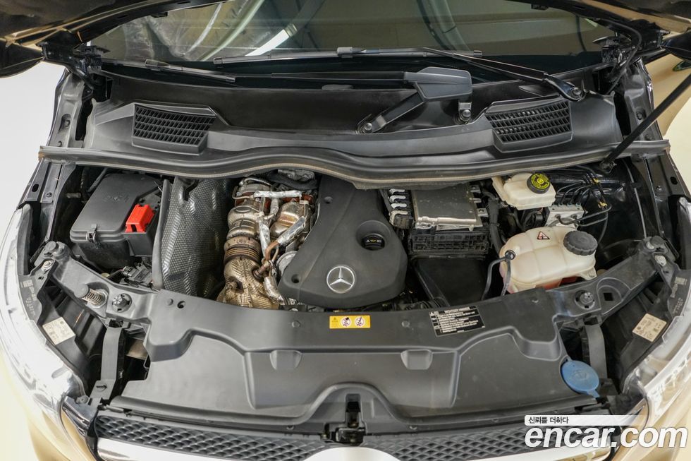 Mercedes-Benz V-Class 2021