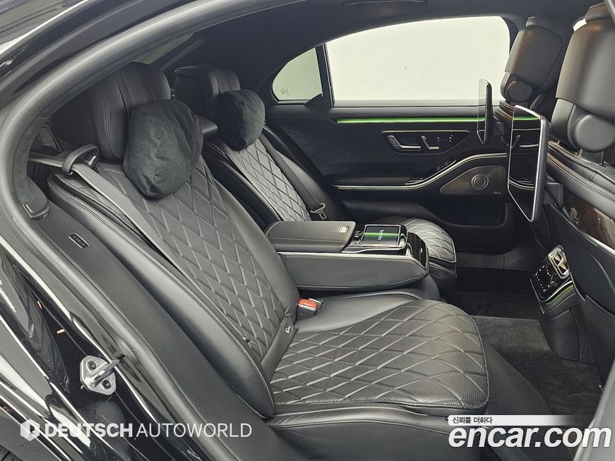 Mercedes-Benz S-Class 2021