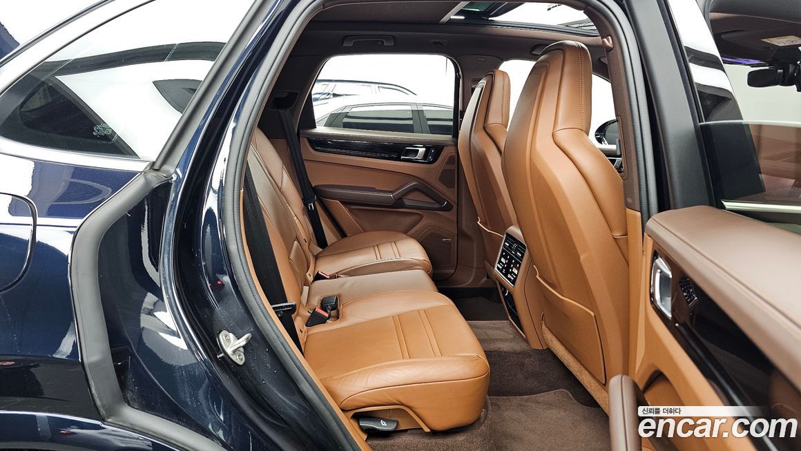 Porsche Cayenne 2022