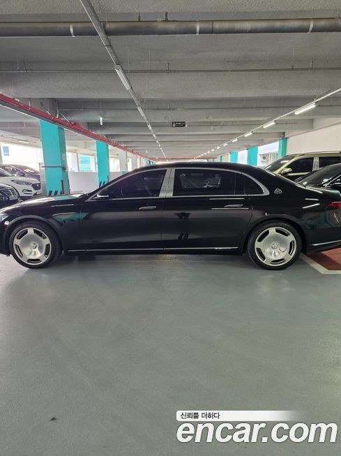 Mercedes-Benz S-Class 2022