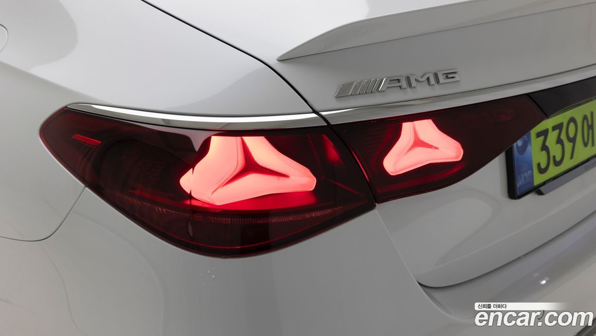 Mercedes-Benz E-Class 2025