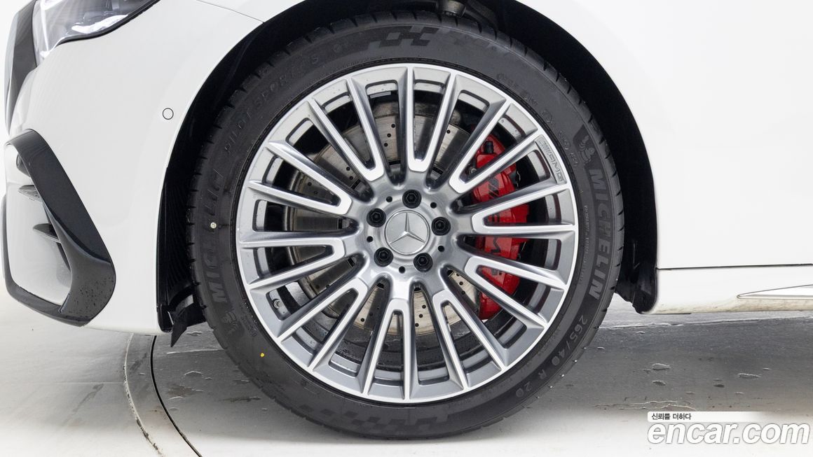 Mercedes-Benz E-Class 2025