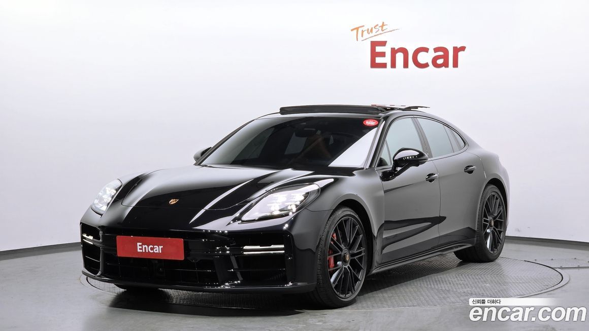 Porsche Panamera 2025