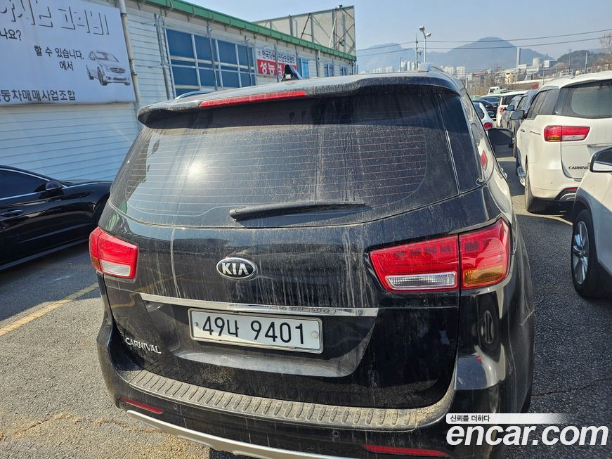 Kia Canival 2016