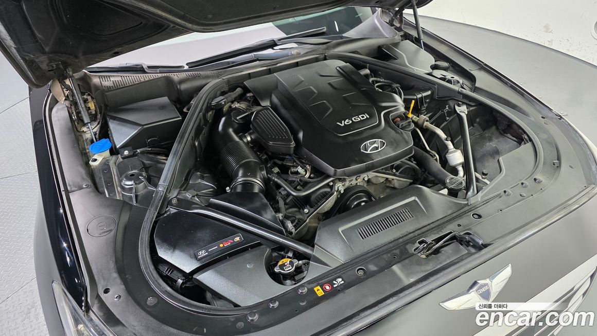 Hyundai Genesis 2014