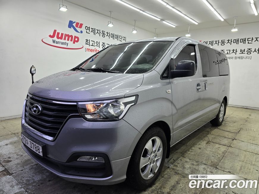 Hyundai Starex 2019