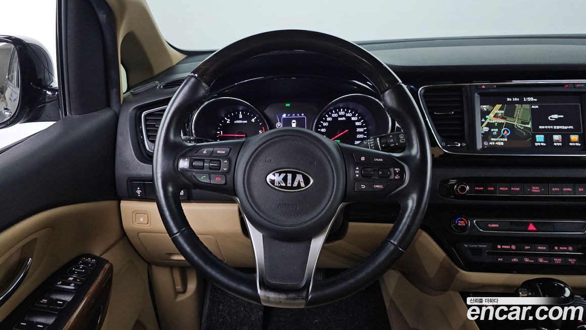 Kia Canival 2016