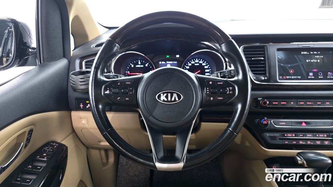Kia Canival 2019