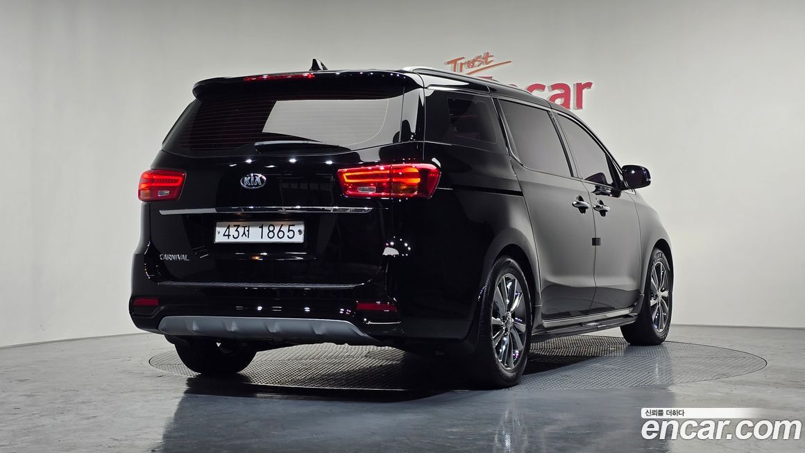Kia Canival 2019