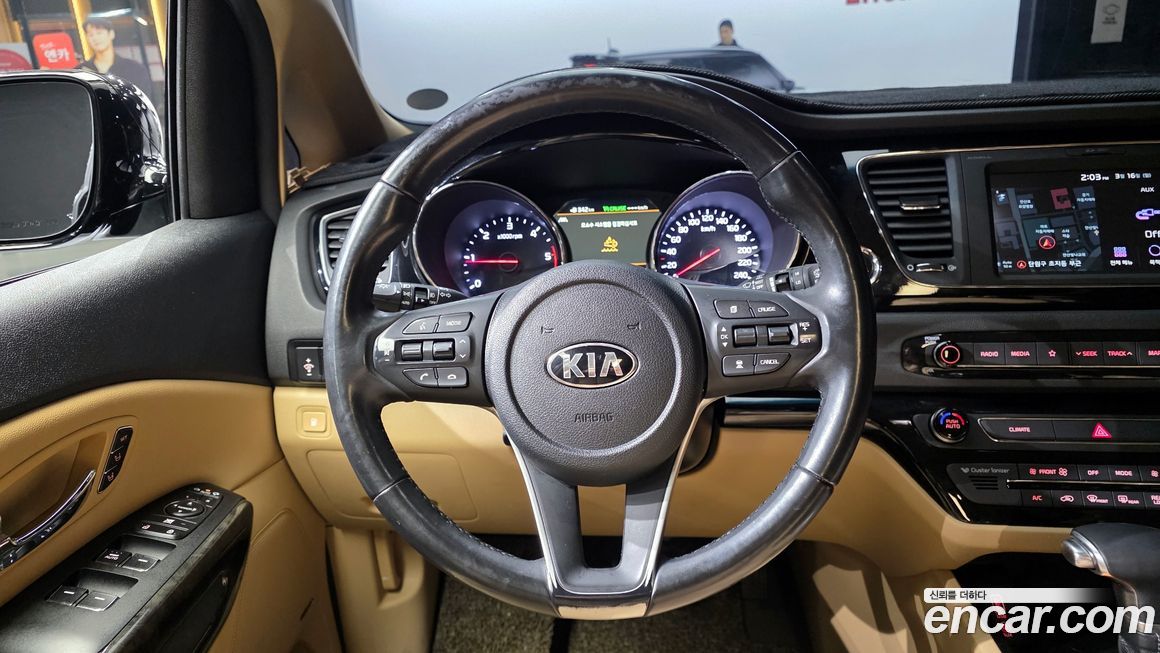 Kia Canival 2019