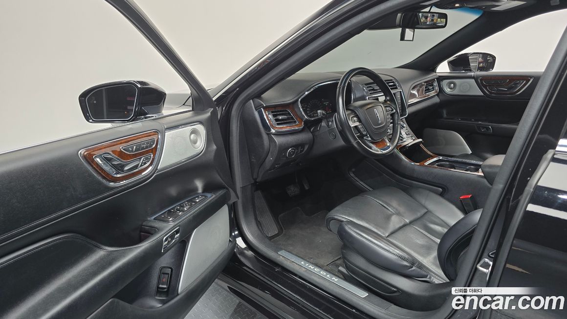 Lincoln Continental 2019