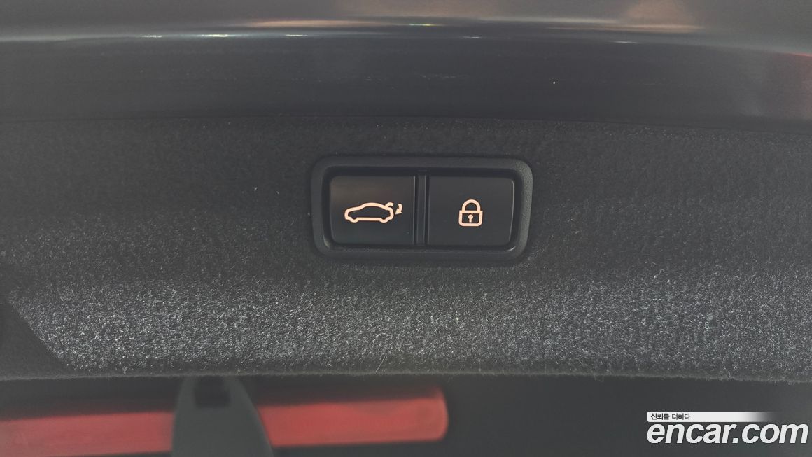 Hyundai Genesis 2016