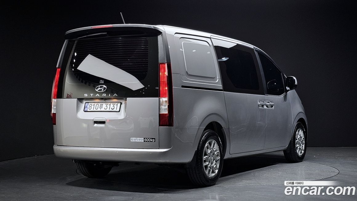 Hyundai Staria 2024