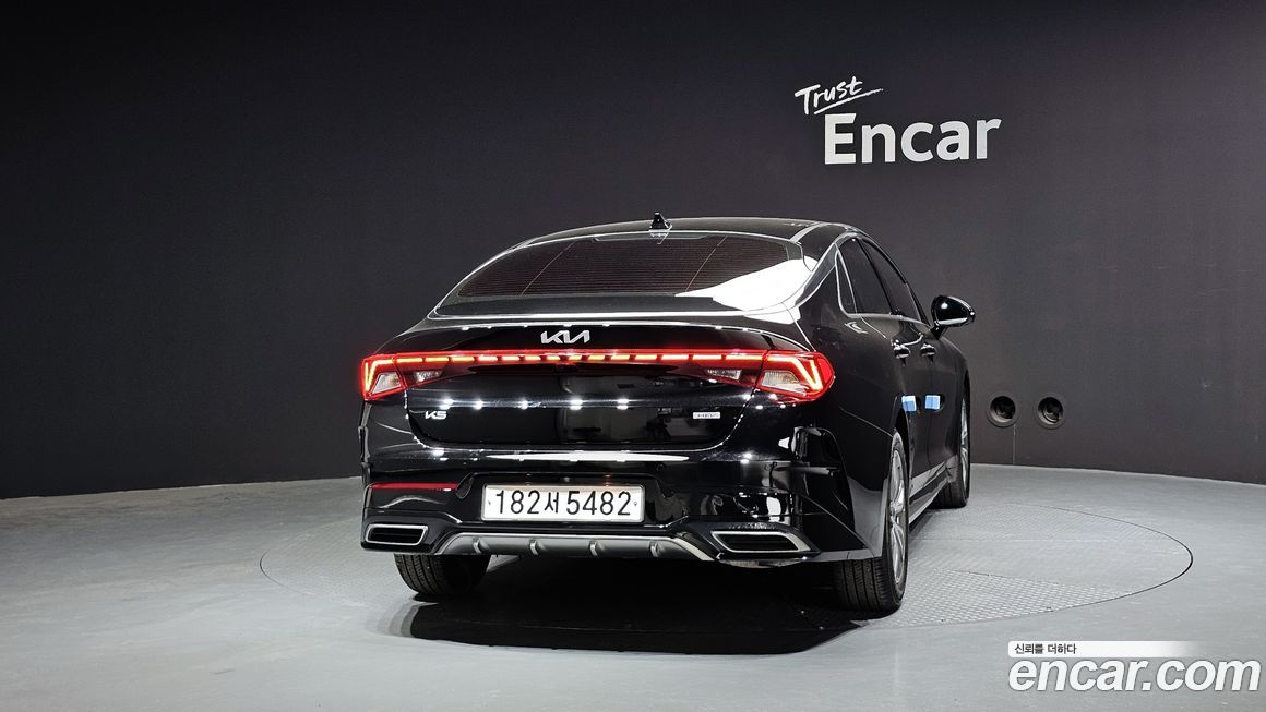 Kia K5 2023
