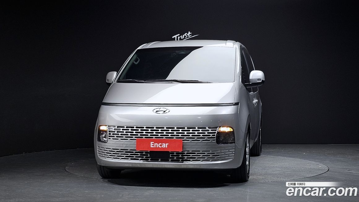 Hyundai Staria 2024